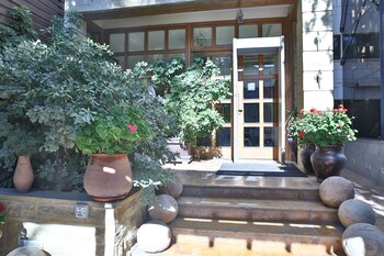 Hisham Hotel Amman,Amman Governorate>>Amman,3 star