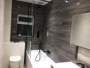 kings lynn double bedroom 1 new renovated bathroom
