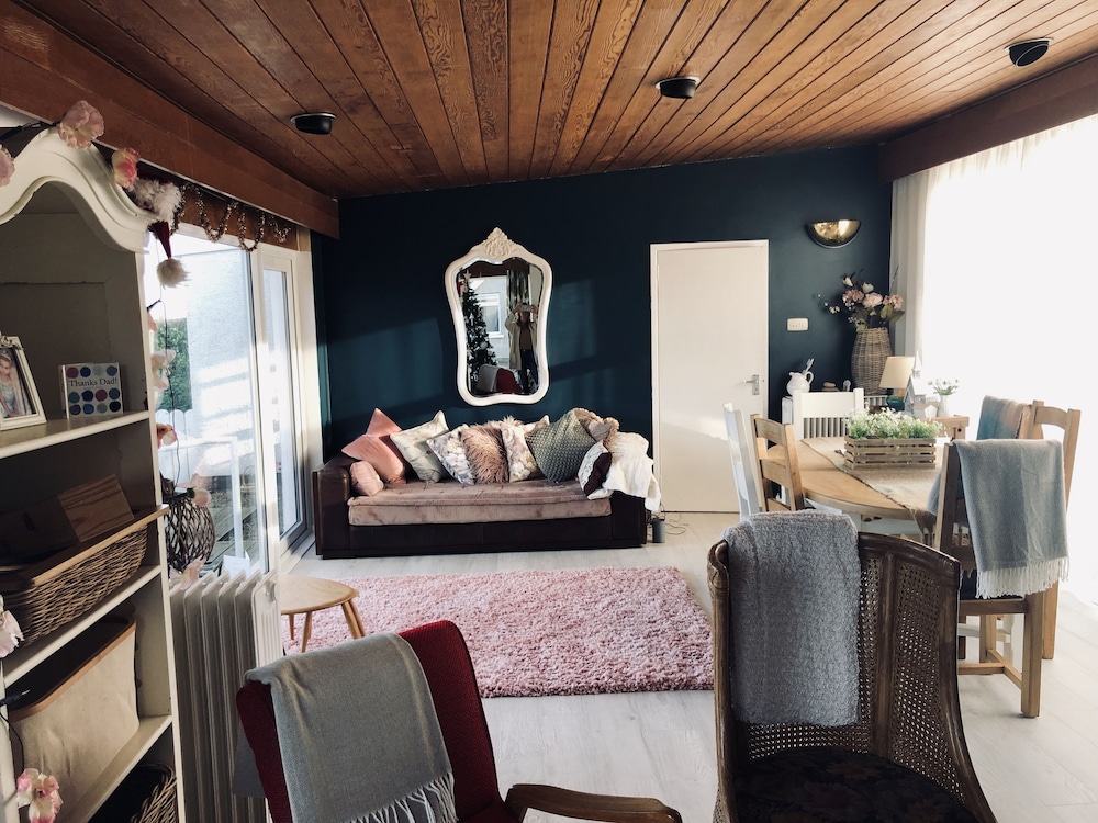 stunning seaview cottage with 3 bedrooms
