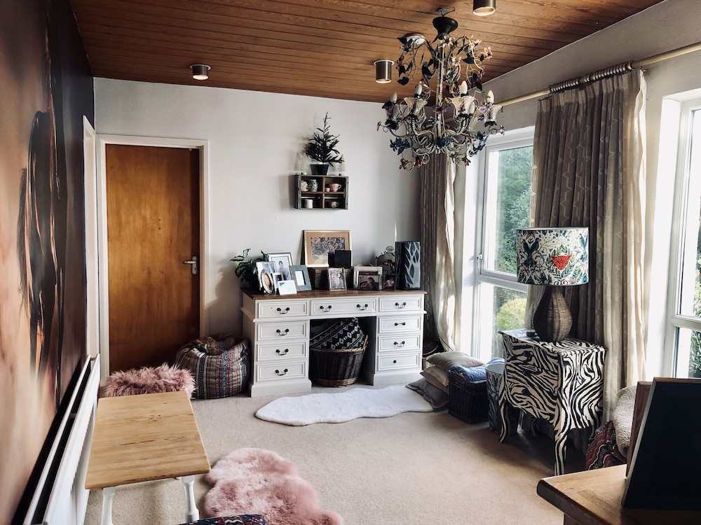 stunning seaview cottage with 3 bedrooms