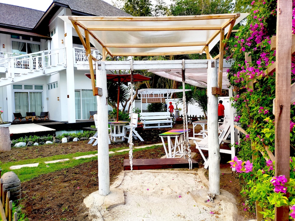 the trawangan resort