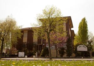 hotel mini palace country house