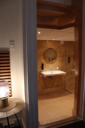 milling hotel mini 19