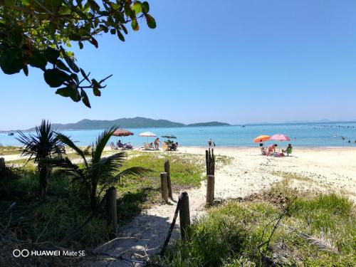 residencial bombinhas pe na areia