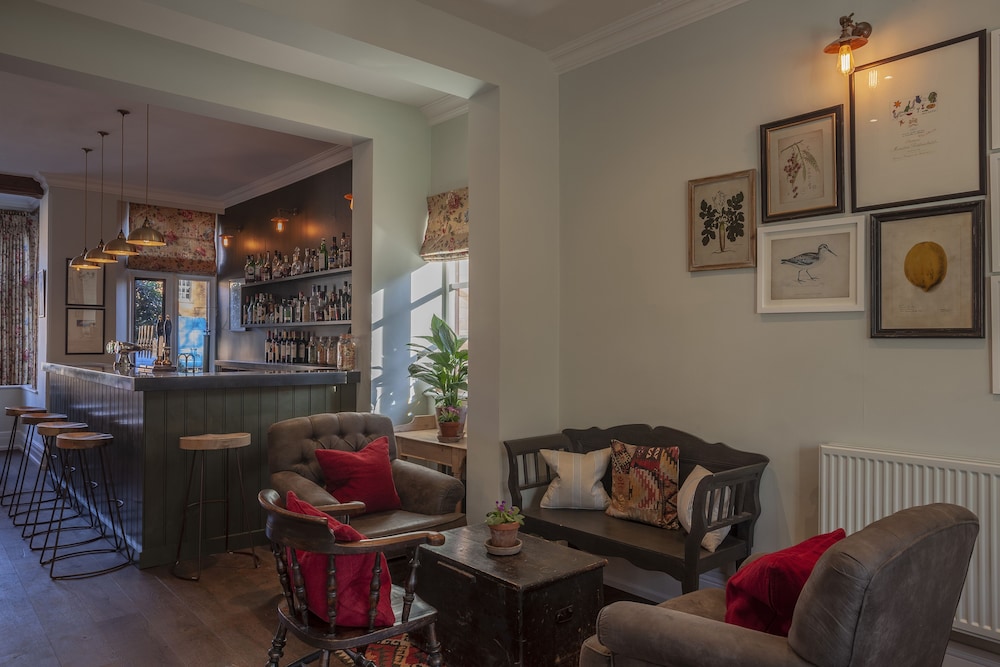 the five arrows hotel
