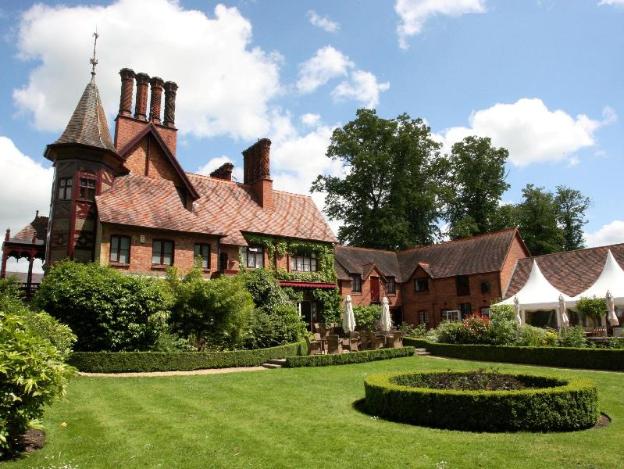 the five arrows hotel