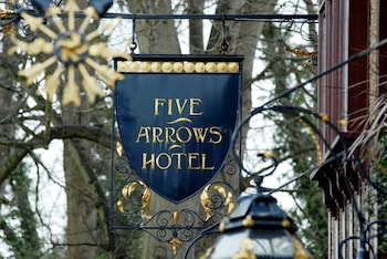 the five arrows hotel
