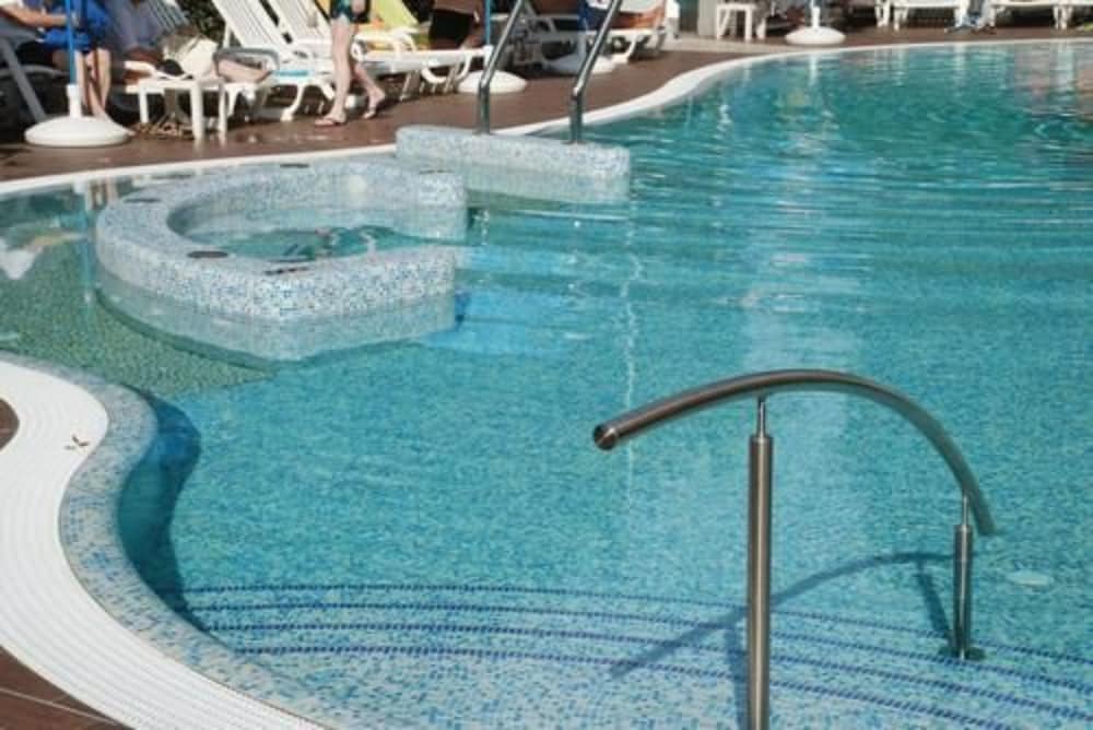 hotel bisesti