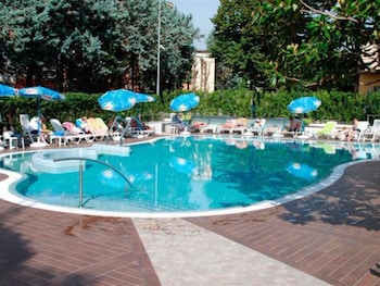 hotel bisesti