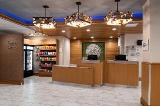 fairfield inn and suites by marriott bakersfield central