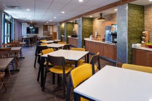 fairfield inn and suites by marriott bakersfield central