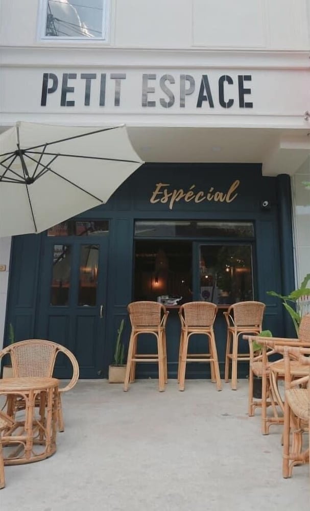 petit espace boutique hostel