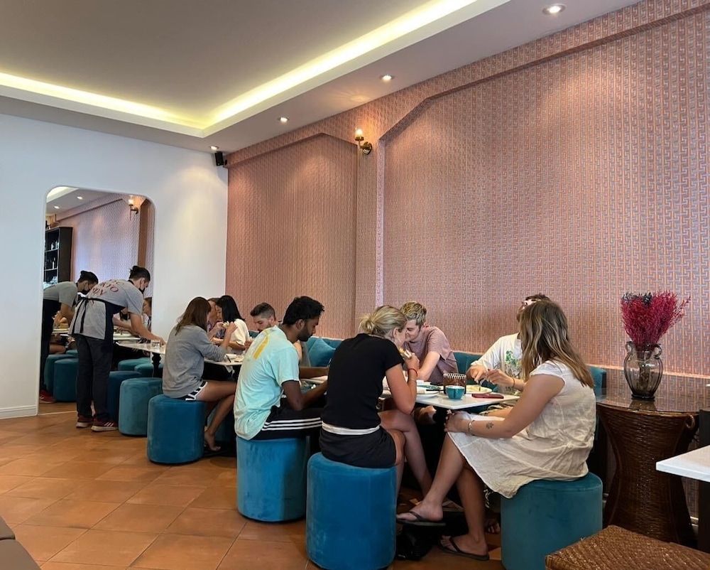 petit espace boutique hostel