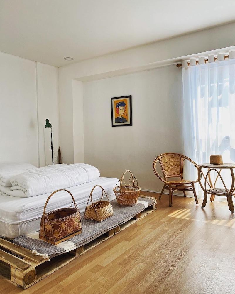 petit espace boutique hostel