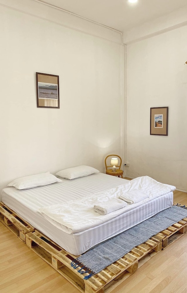 petit espace boutique hostel
