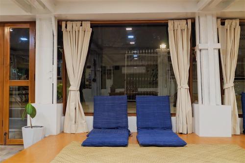 barn laos hostel