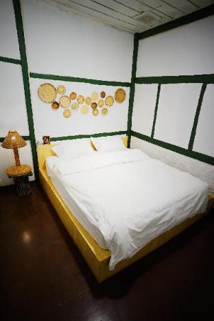 barn laos hostel