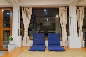 barn laos hostel