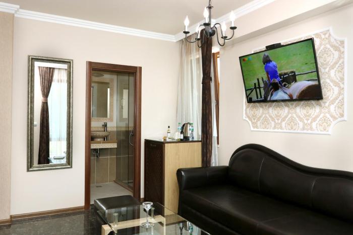 mon ami apart in studentski grad area
