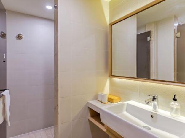 ji hotel anhui agricultural university metro stat