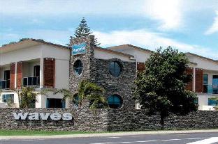 waves motel