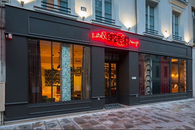 hotel crayon rouge