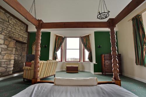 broomhall castle hotel