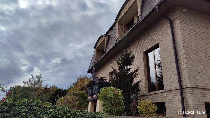 villa homestay nad helmrovkou
