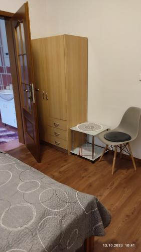 villa homestay nad helmrovkou