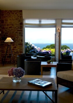 hotel les costans the originals relais