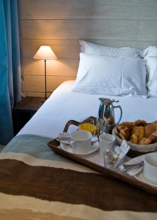 hotel les costans the originals relais