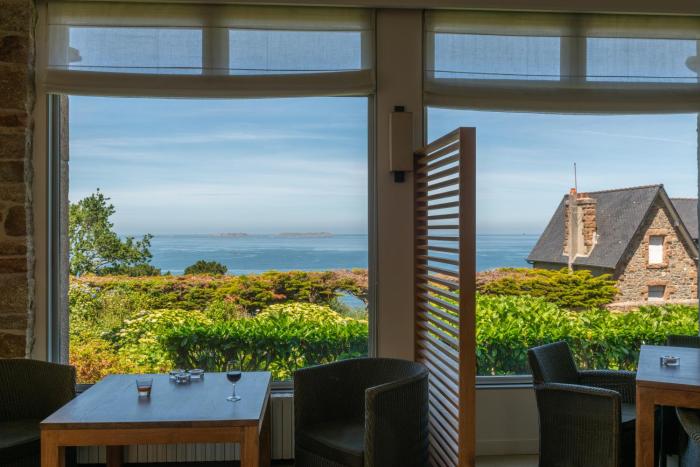 hotel les costans the originals relais