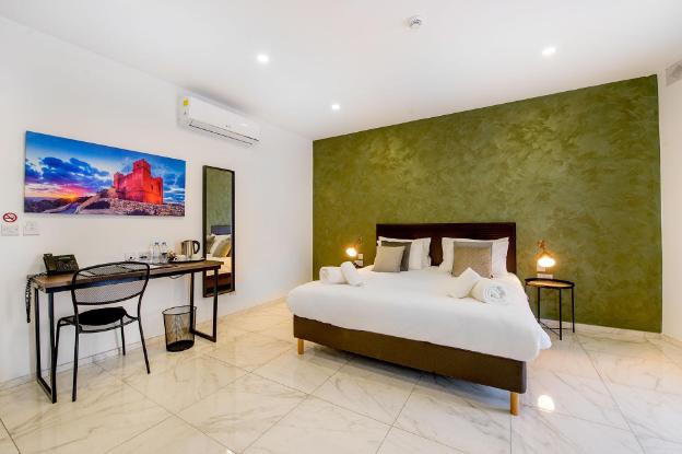 south wind guesthouse