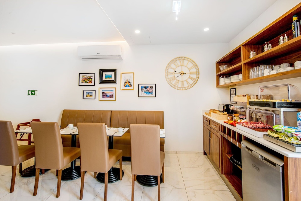 south wind guesthouse