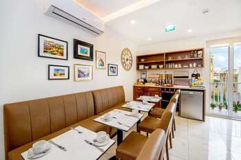 south wind guesthouse