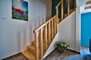 tritoni borgo suites valletta