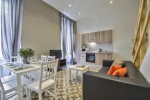 tritoni borgo suites valletta