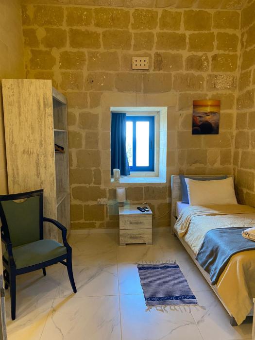 fiftyfour west boutique living