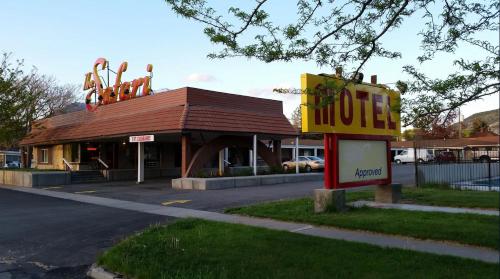 safari motel