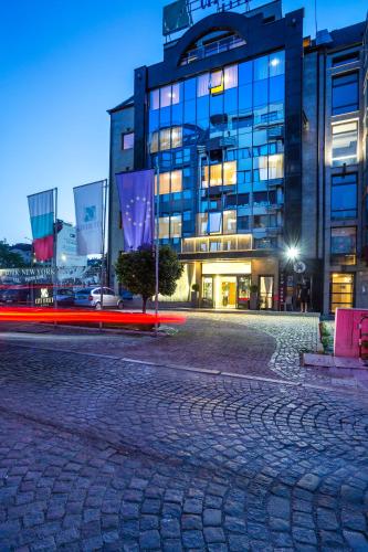 city avenue hotel by hmg