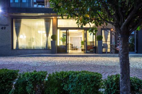 city avenue hotel by hmg