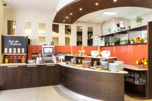 city avenue hotel by hmg