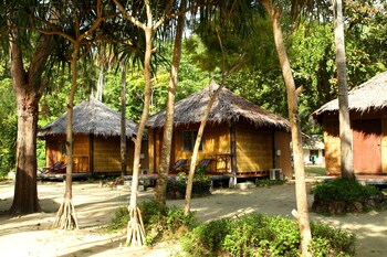 Mayalay Resort-Green Hotel,Ko Ngai>>Ko Lanta,3 star
