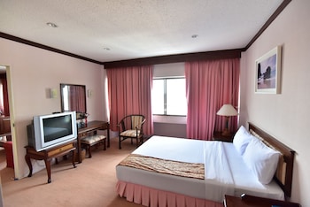 thumrin hotel
