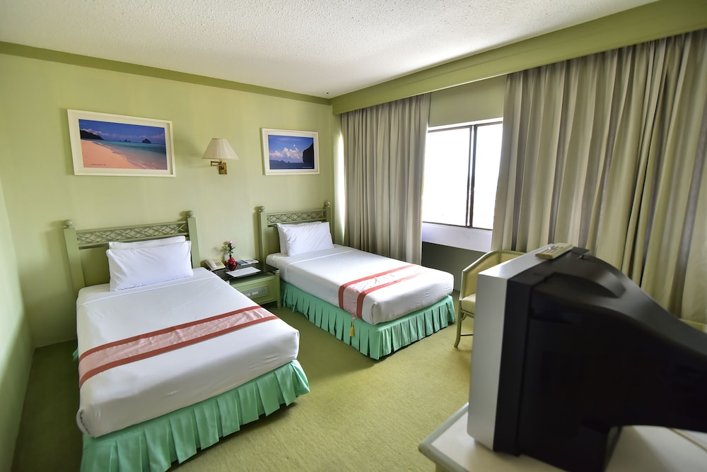 thumrin hotel