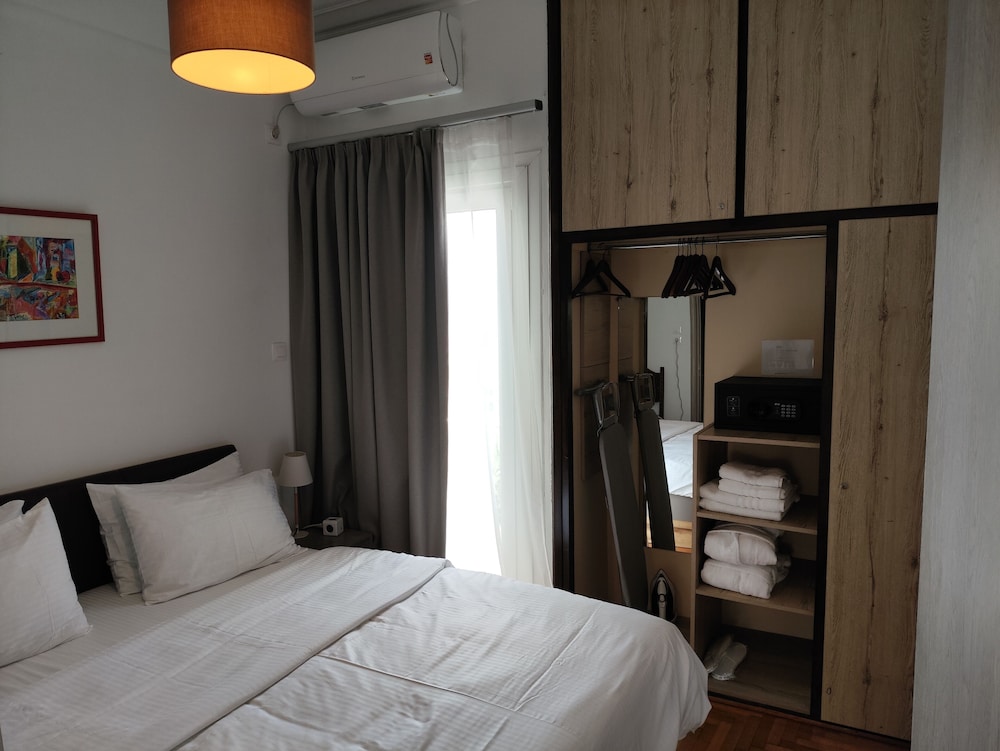 ulysses apartments acropolis