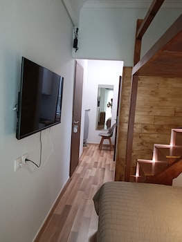 ulysses apartments acropolis