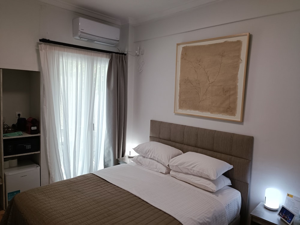 ulysses apartments acropolis