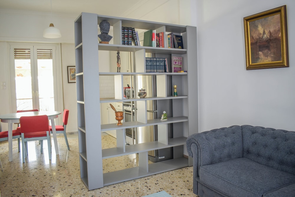 ulysses apartments acropolis