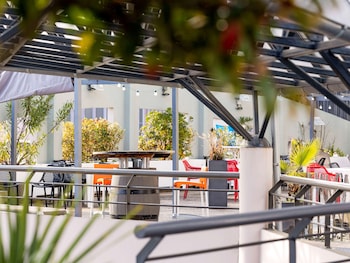 ibis bordeaux centre meriadeck